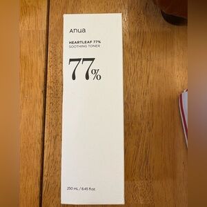 Heartleaf 77% Soothing Toner - White